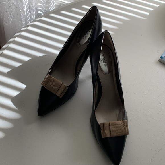 Decorative Shoe Clips Beige and Tiffany Blue - Picture 3 of 11